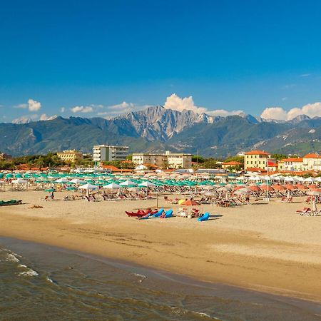 Il Gladiolo - Focette 100Mt From Sea - Happy Rentals Marina di Pietrasanta Eksteriør billede